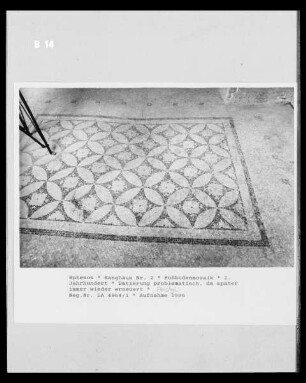 Fußbodenmosaik