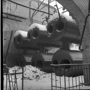 Negativ: Ruine, Dennewitzstraße 24, 1952