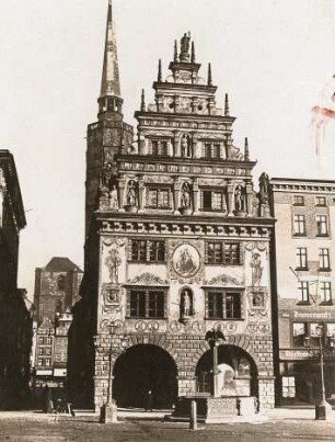 Neisse (heute Nysa / Polen). Kämmereigebäude