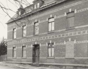 Mylau, Wohnhaus : Mylau. Wohnhaus (um 1900), Ernst-Thälmann-Straße 4. Straßenansicht