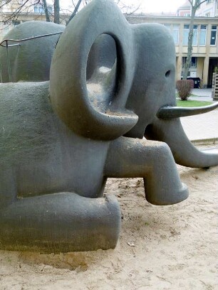 Rutschelefant, Dresden