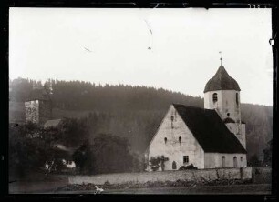 Burg und Kirche von Nordosten