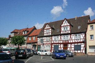 Fachwerkwohnhaus; Büdingen, Marktplatz 3