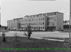 Außenansicht des Instituts für Kernverfahrenstechnik (IKVT), von Nordosten