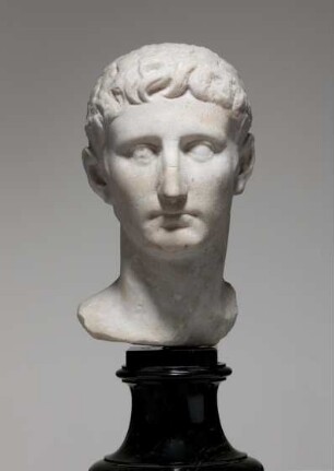 Ein aus einem Ptolemaierbildnis umgearbeitetes Porträt des Augustus aus Sakha