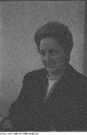 Verschiedene Veranstaltungen des Demokratischen Frauenbundes Deutschlands (DFD), Verleihung der Goldenen Nadel an Naumann, Salatzubereitungskurse, u.a., November 1964 & Bezirksdelegierten-Konferenz des Demokratischen Frauenbundes Deutschlands (DFD), April 1969