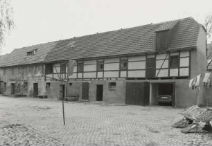 Mobschatz, Vierseithof : Mobschatz (Kreis Meißen-Radebeul), Vierseithof, Dorfplatz 1, nach 1816, 1855, Hofansicht des Wohnstallhauses