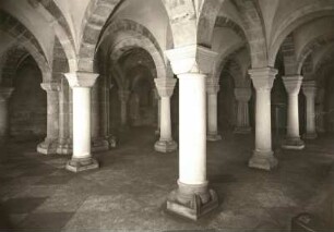 Tschechien, Nordböhmen. Doxan (Doksany bei Raudnitz an der Elbe). Ehem. Prämonstratenserinnenkloster (1144 gegründet). Krypta. Ältester Bauteil um 1200