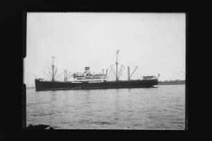 Duisburg (1928), Passagier- und Frachtschiff, Hamburg-Amerikanische Packetfahrt-Actien-Gesellschaft, Hamburg, Bau-Nr. 108