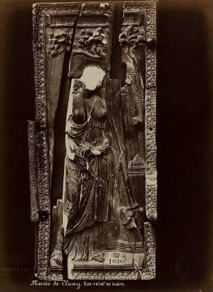 Musée de Cluny. Bas-relief en ivoire