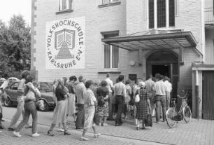Anmeldung für das Wintersemester an der Volkshochschule Karlsruhe