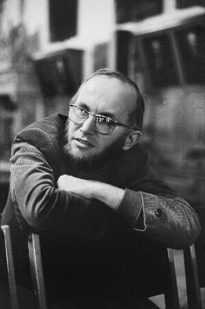 Porträt des Komponisten Christfried Schmidt. Fotografie von Evelyn Richter, Leipzig 1977