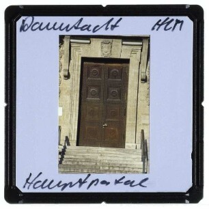 Darmstadt, Hessisches Landesmuseum : Hauptportal