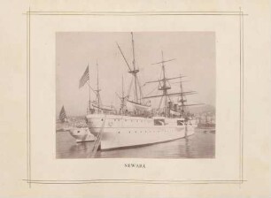 Kriegsschiff "Newark" im Hafen von Genua