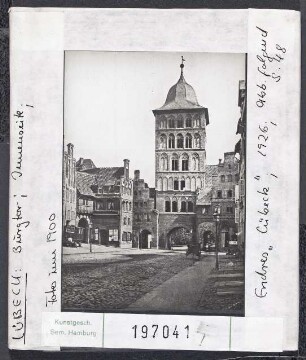 Lübeck: Burgtor, Innenseite. Foto um 1900