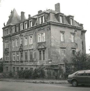 Dresden-Trachenberge, Döbelner Straße 1. Wohnhaus (um 1895)