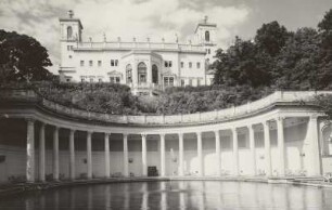 Dresden-Loschwitz, Bautzner Straße 130. Schloss Albrechtsberg (1850-1854; A. Lohse). Gartenfront über die Terrassenanlage