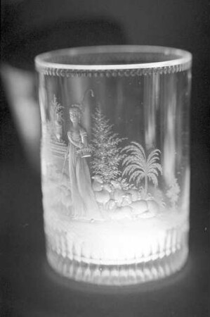 Badisches Landesmuseum. Erweiterung der Dauerleihgabe "Glassammlung Heine" um 15 neu erworbene Stücke