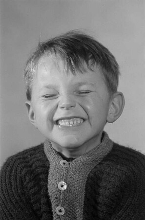 Porträt eines Jungen (Lothar). Sauer!