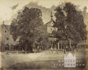 Mittelgrundstudie: Baumschlag: Mächtige Linden vor Kloster Maulbronn