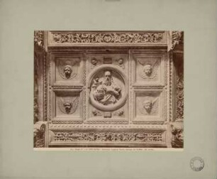 Kathedrale, Neapel Cappella Carafa: Detail der Carafa-Kapelle, Kassettenornamentik