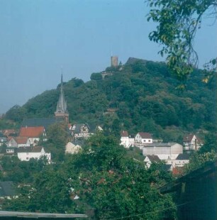 Biedenkopf. Blick über die Altstadt zur Burg