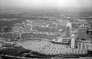 München: vom Olympiaturm [Fernsehturm] auf Olympisches Dorf
