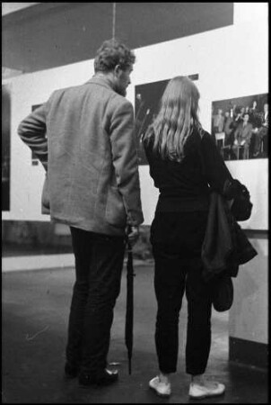 Köln: Photokina, seltsame Betrachter