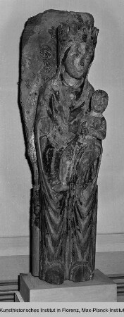 Thronende Maria mit Kind