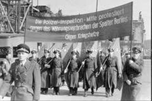 Volkspolizei bei einer Demonstration gegen die Währungsreform in den Westzonen