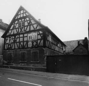 Fachwerkwohnhaus; Pfungstadt, Bergstraße 19