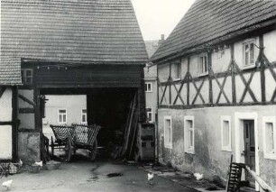 Bauernhof in Rosenthal : Bauwesen - Wirtschaftsgebäude und Gehöfte. Ort: Róžant / Rosenthal. Haus Nr. 3. Fachwerkgebäude und Torhaus.
