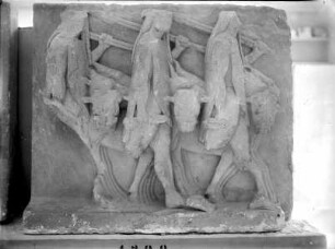 Metope: Die Dioskuren rauben eine Rinderherde