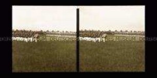 Truppenparade. Parademarsch der Garde-Infanterie