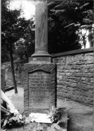 Grabstein 326