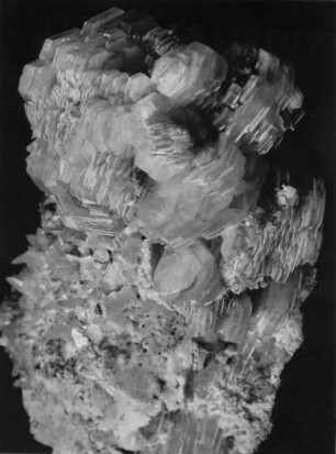 Schwerspat in Sand gelagert, Kristall, Münzenberg