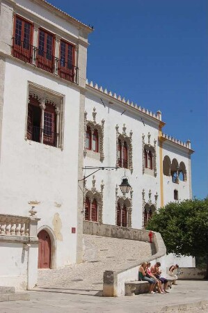 Aussenansicht des Schlosses Paco Real in der Kleinstadt Sintra bei Lissabon