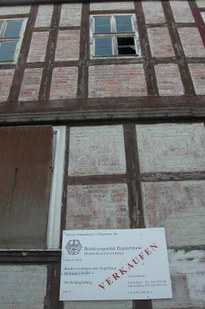 Quedlinburg - Bauruine im Stadtzentrum : Bauruine in Quedlinburg, aufgenommen ca. 2004