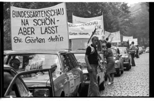 Kleinbildnegativ: Protest-Autokorso, Kolonie Friedland, Neukölln, 1977