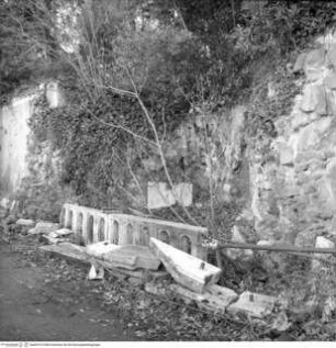 Reste der Fontana del Diluvio