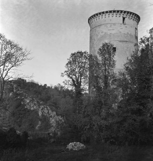 Der Turm Talbot der Burg in Falaise (Aufnahme im Rahmen der Fotokampagne im besetzten Frankreich)