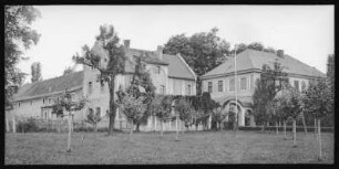 Krögis. Erbgericht, Schule, Kirche