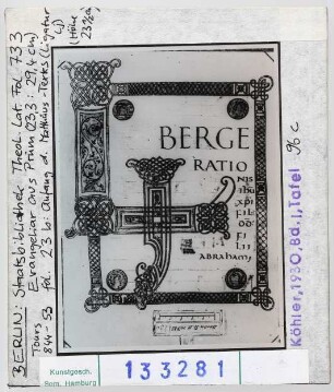 Berlin, Staatsbibliothek: Cod. Theol. Lat. fol. 733, Evangeliar aus Prüm, Anfang des Matthäusevangeliums