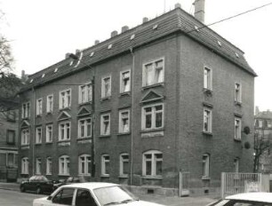 Dresden-Pieschen, Mohnstraße 3/5. Doppelwohnhaus (um 1900). Straßenansicht