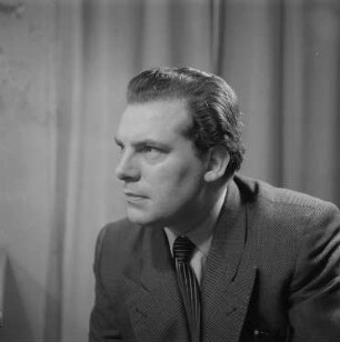 Porträtaufnahmen von Kurt Oligmüller, Schauspieler am Deutschen Theater Berlin : Porträt von Kurt Oligmüller