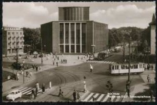 Schauspielhaus, Bochum: Aussenansicht Eingangsseite