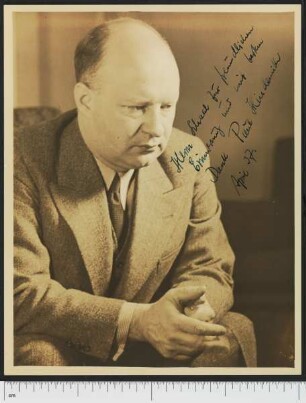 Porträtaufnahme Paul Hindemith