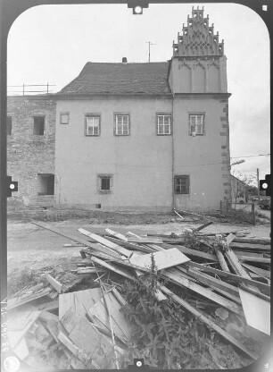 Trebsen/Mulde. Schloß (1509-1527). Seitenfront (Teilansicht) von Nordwest