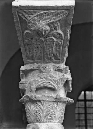 Kämpfer mit figürlichem Dekor: Evangelistensymbole und Seraphim