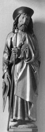 Männlicher Heiliger : Männlicher Heiliger. Holz, geschnitzt, gefaßt (um 1500; T. Riemenschneider). Großostheim, Pfarrkirche Sankt Petrus und Paulus